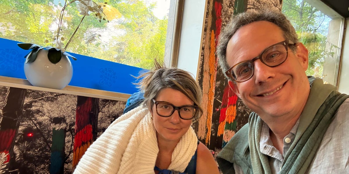 Familia abandona rutina y vive un año de mochilas en tres países