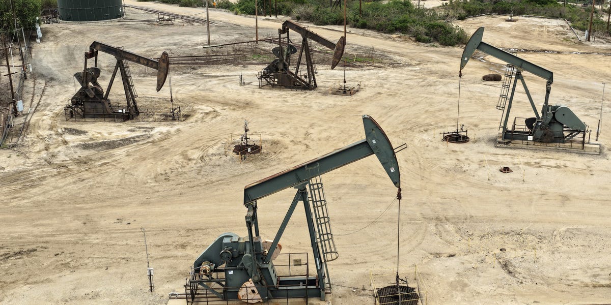 Precios del petróleo se disparan por tensiones entre EE.UU. e Irán