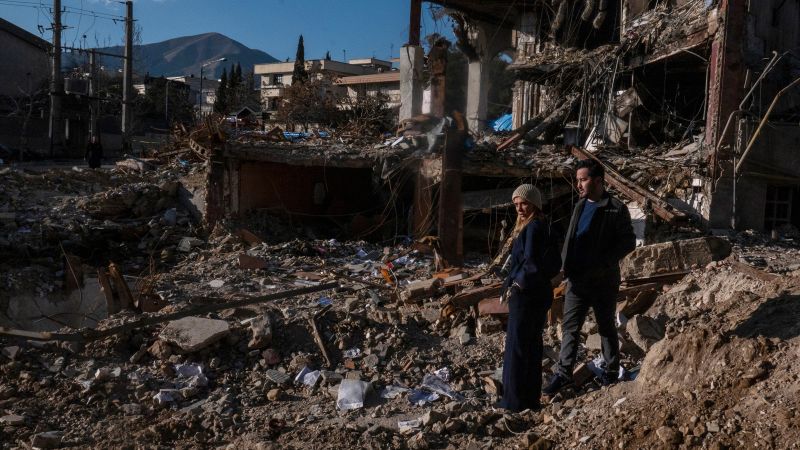 Trump da 48 horas a Irán: amenaza con arrasar sus centrales por el Ormuz