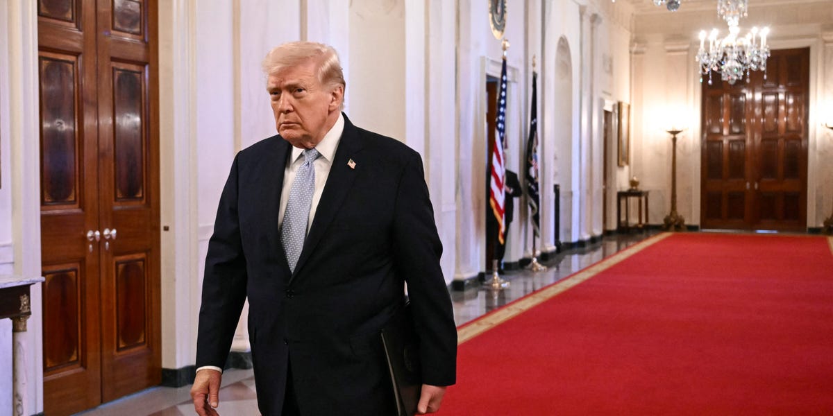 Trump frena la guerra con Irán: bolsas suben y petróleo cae