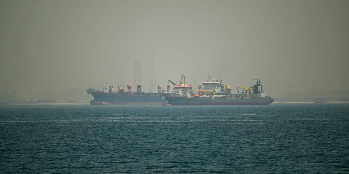 Misiles de Irán disparan el petróleo: bolsas en picado
