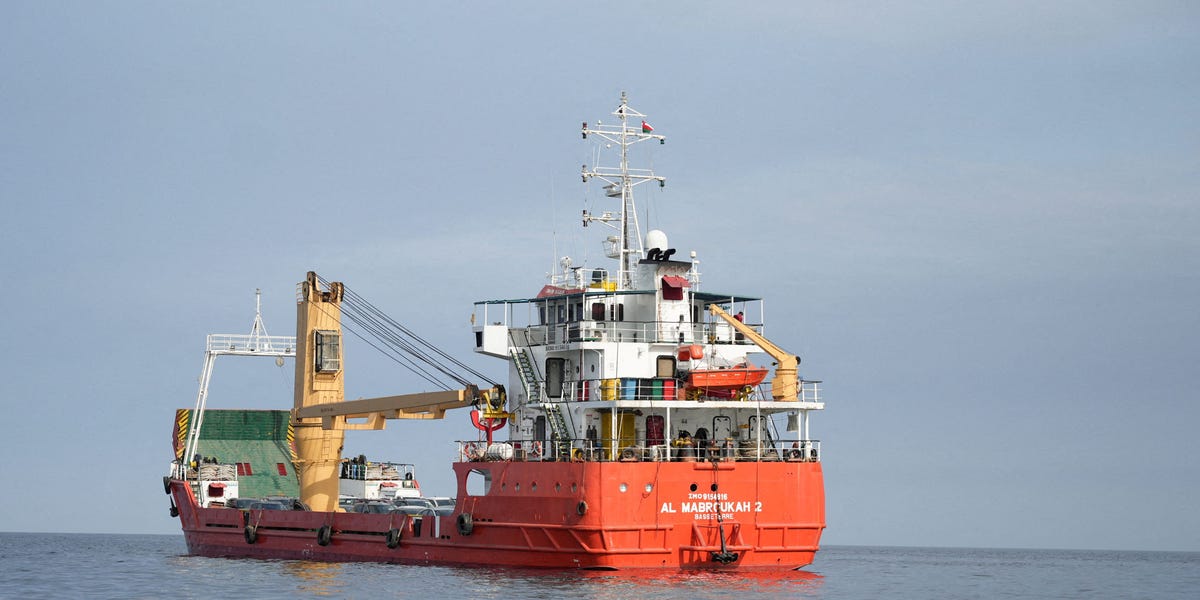 Irán recupera el control del Estrecho de Ormuz: tensión en el petróleo mundial