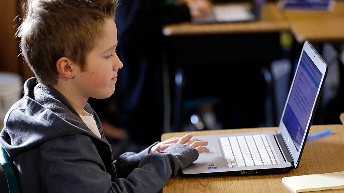 Europa prohíbe redes sociales a niños: ¡la salud mental en jaque!