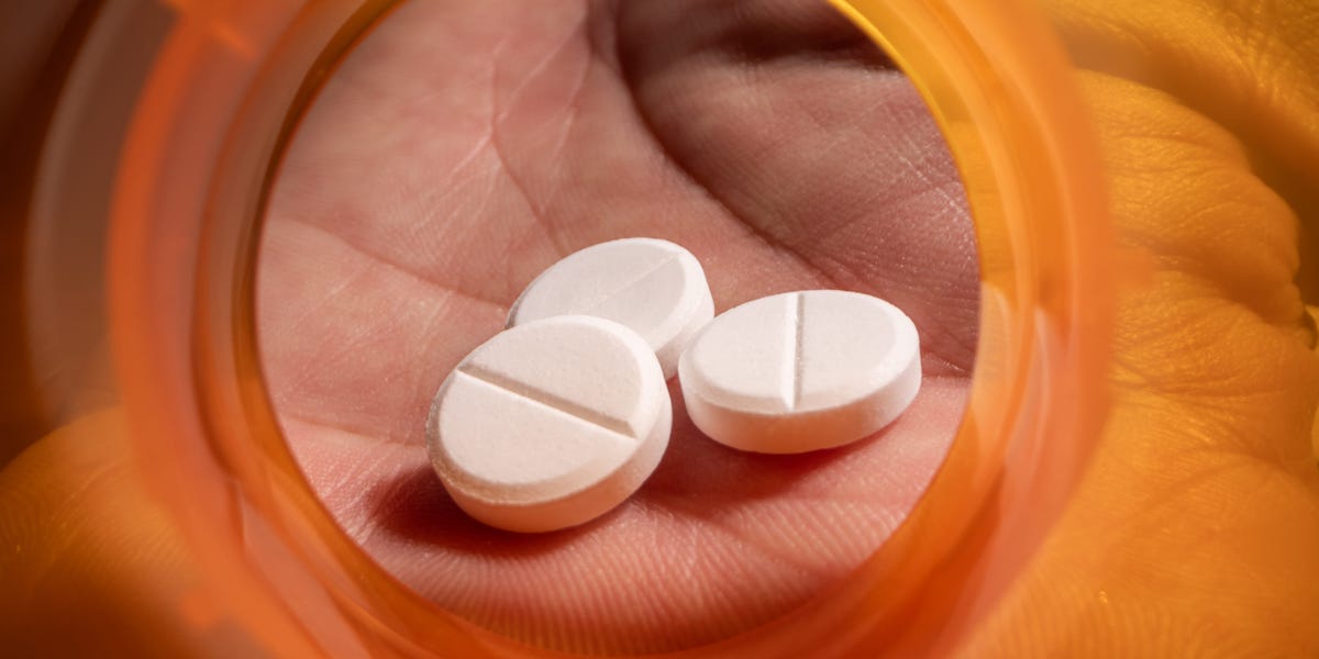 Píldora de Eli Lilly arrasa: pierde 9 kg y supera a la competencia