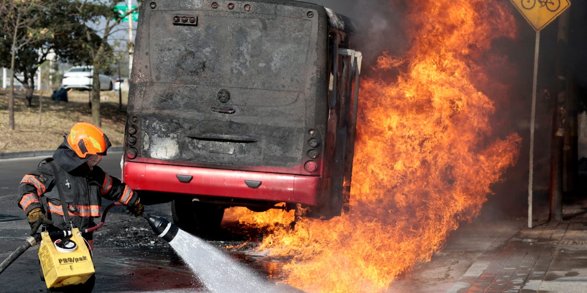Alerta máxima en México: EE.UU. pide refugiarse a turistas por furia de cárteles