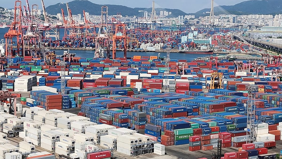 Emiratos Árabes deja la OPEP y firma pacto comercial con Corea del Sur