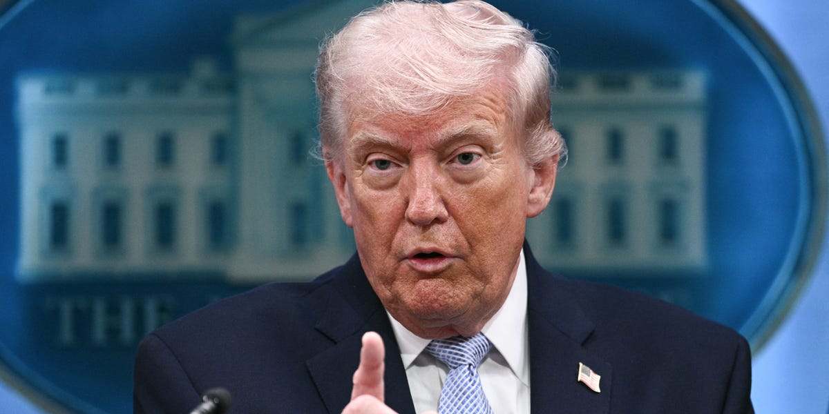 Trump bloquea el Estrecho de Ormuz: La marina de EE.UU. entra en acción contra Irán