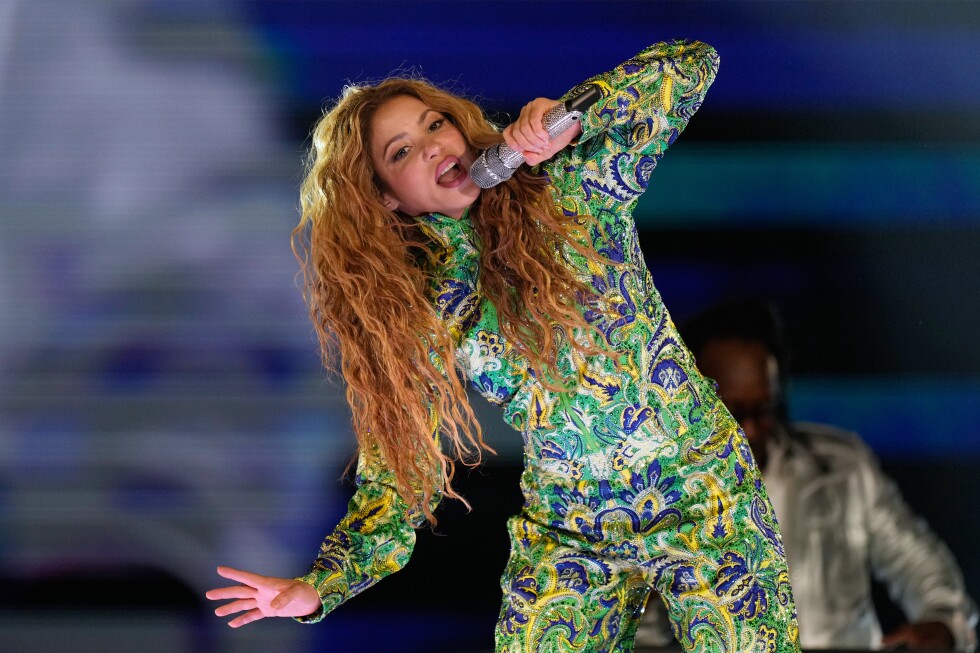 Shakira arrasa en Copacabana: 2 millones de fans en la playa más famosa del mundo