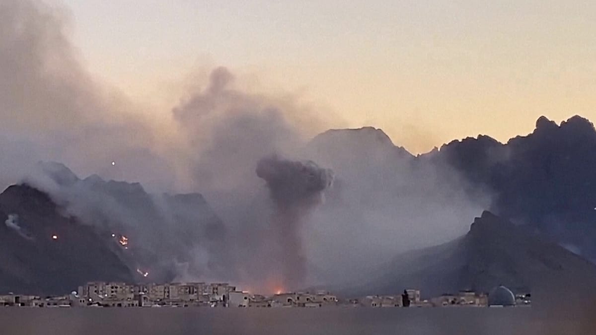 Explosiones en Irán disparan el petróleo por las nubes