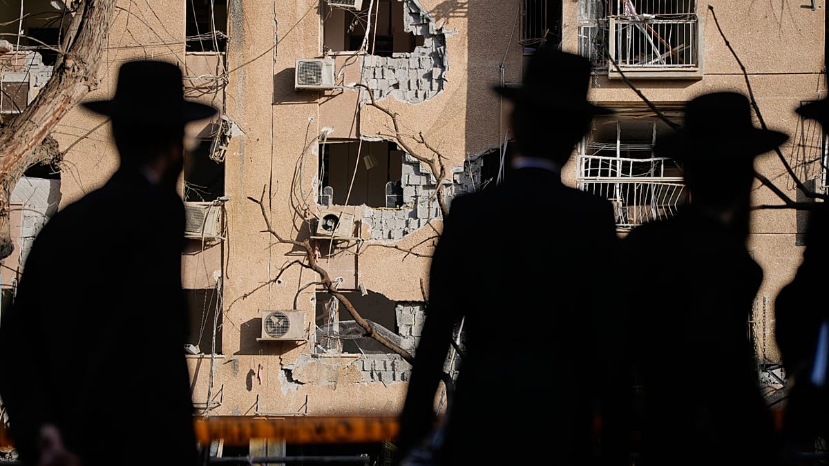 Misiles iraníes fallan defensas en Israel: ¿Hacia una guerra total?