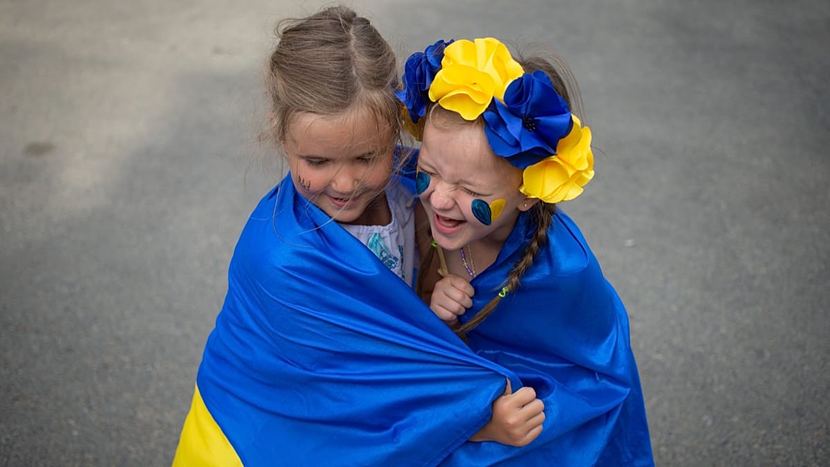 UE golpea a Rusia con sanciones por secuestrar niños ucranianos