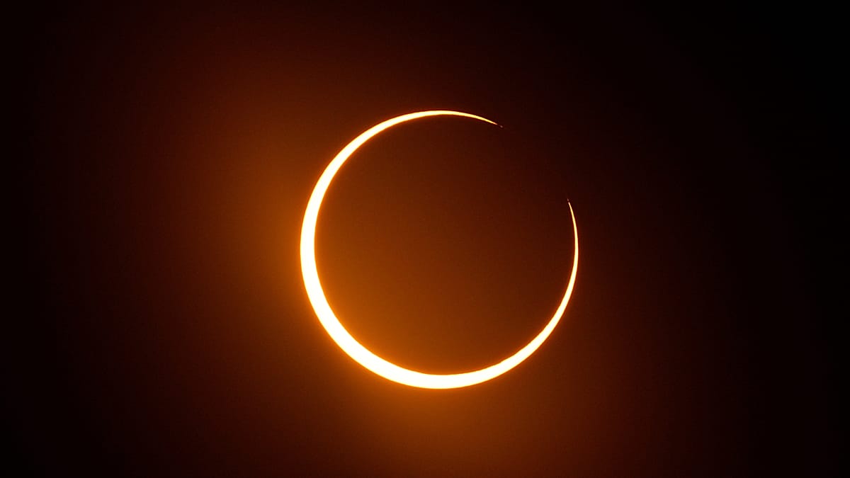 Eclipse total en España 2026: el cielo se apaga al atardecer