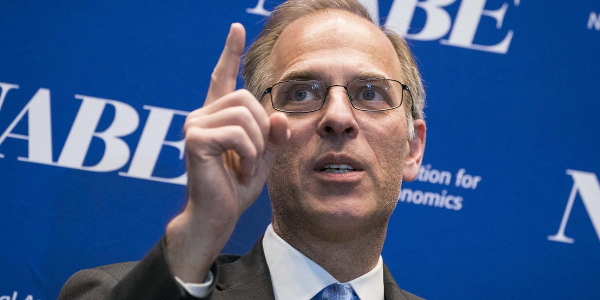 EE.UU. en recesión oculta: el economista de Moody's da la alarma