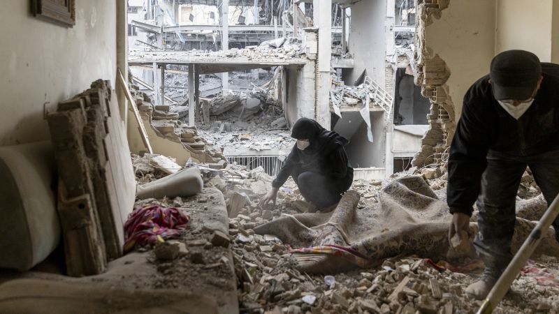 Trump busca aliados para abrir el Estrecho de Ormuz en la guerra con Irán