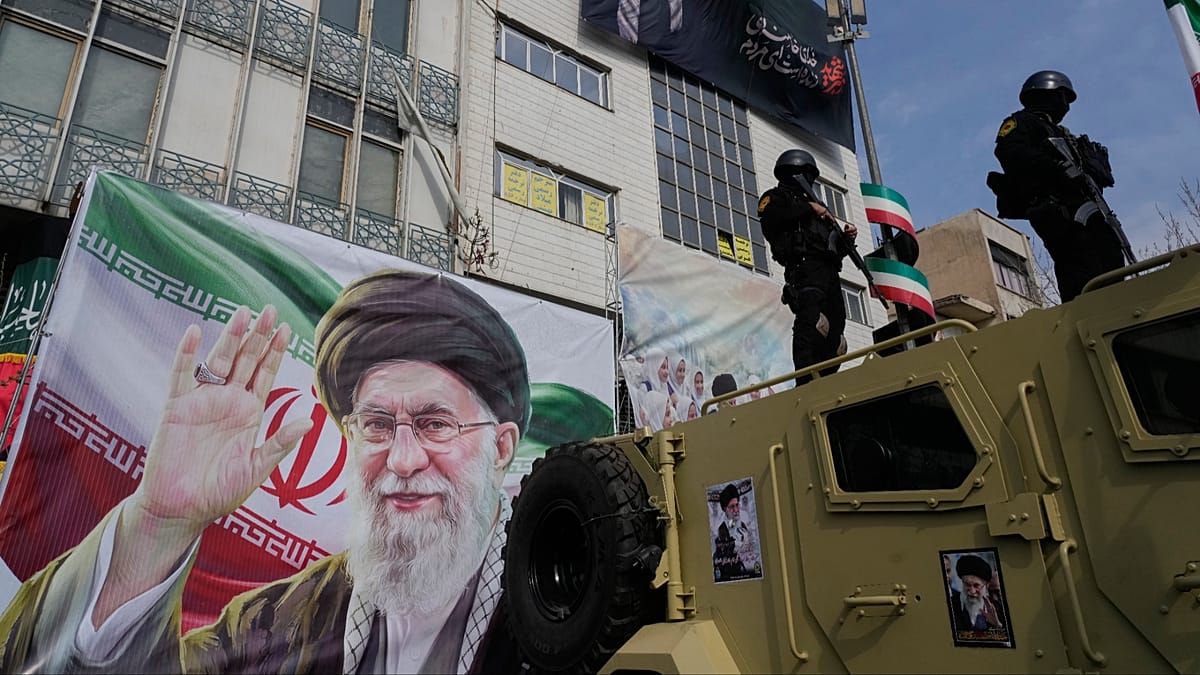 Irán ataca Dubái y Abu Dhabi: El petróleo supera los 100 dólares