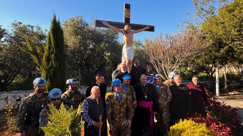 Soldado israelí destroza estatua de Jesús en Líbano: Italia la restaura