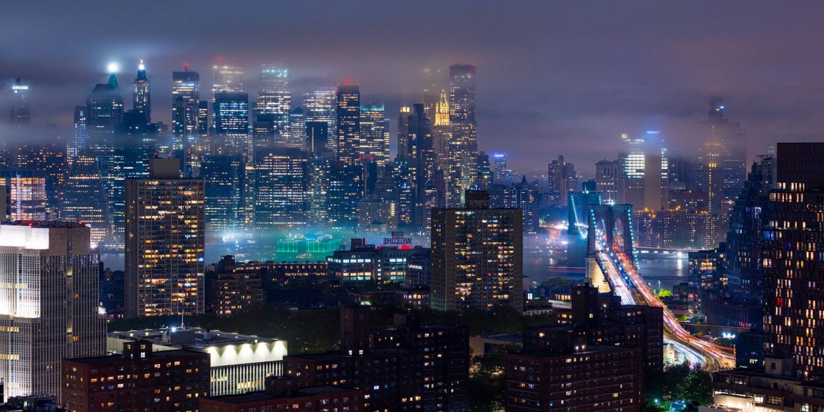 Petróleo a 100 dólares: ¿Recesión inminente por la guerra entre EE.UU. e Irán?