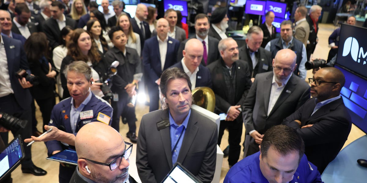 Guerra EE.UU.-Irán sacude la bolsa: 5 trucos para no perder dinero