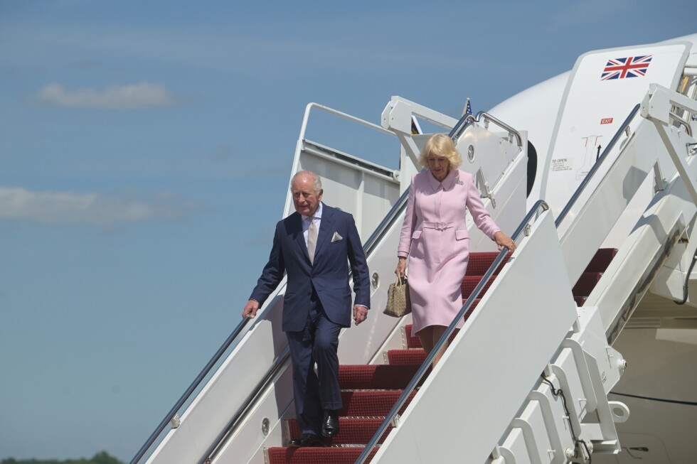 Rey Carlos III aterriza en EE.UU. con tiroteo y bronca Trump-Starmer de fondo