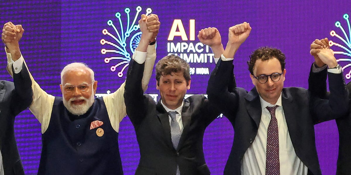 El awkward saludo que se viralizó: Altman y Amodei evitan tocarse en India