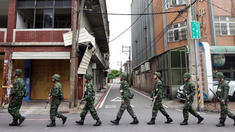 Taiwaneses preparan 'plan B' ante miedo a invasión china