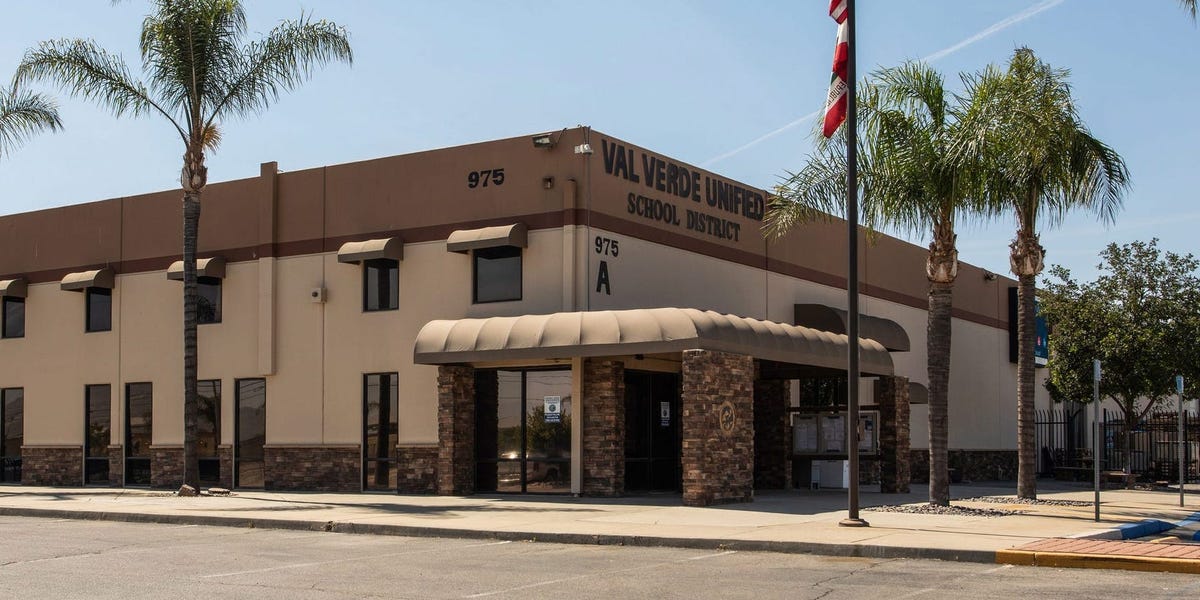 Escándalo de diplomas falsos: ¿EEUU regala títulos a chinos?