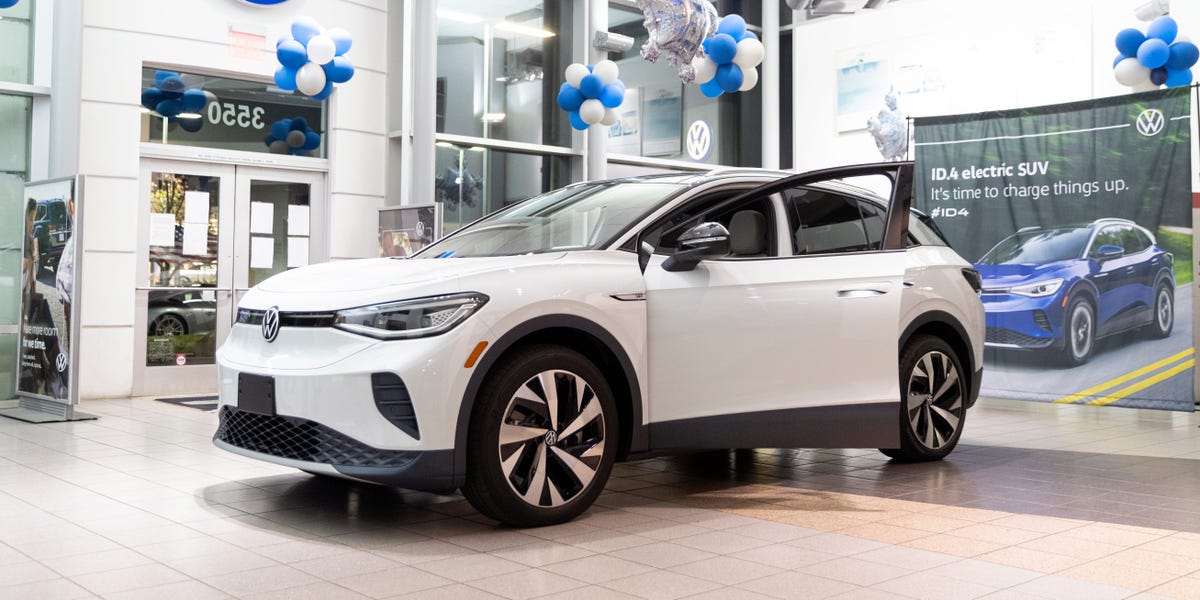 Gasolina por las nubes: ¿Por qué buscan más coches eléctricos?