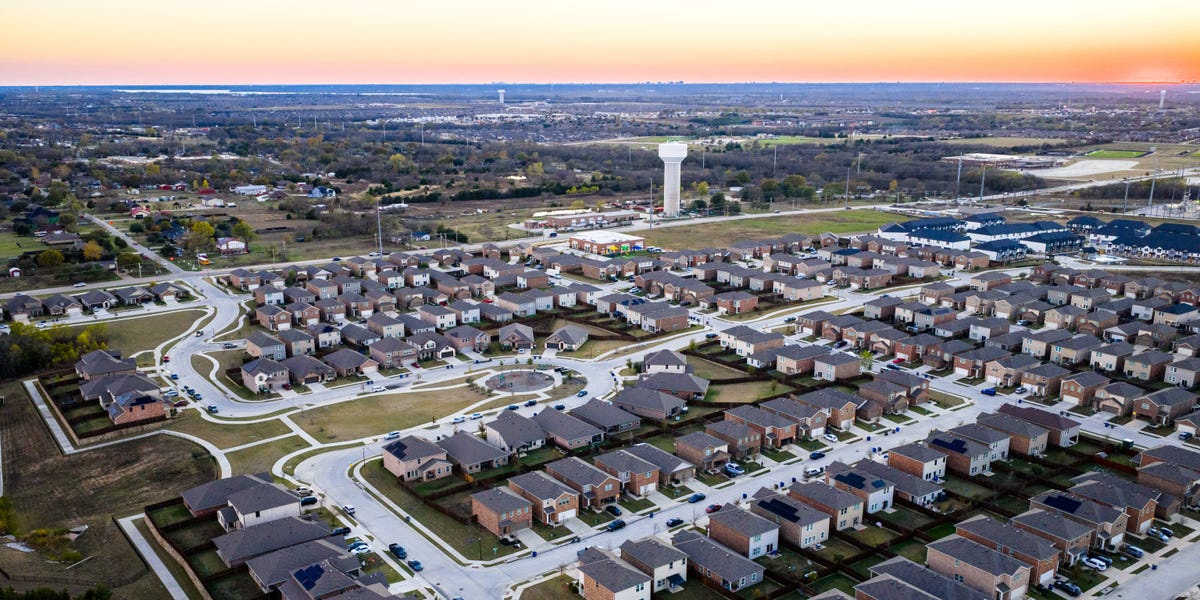 Trump ataca a los gigantes que devoran casas en el Sur de EE.UU.
