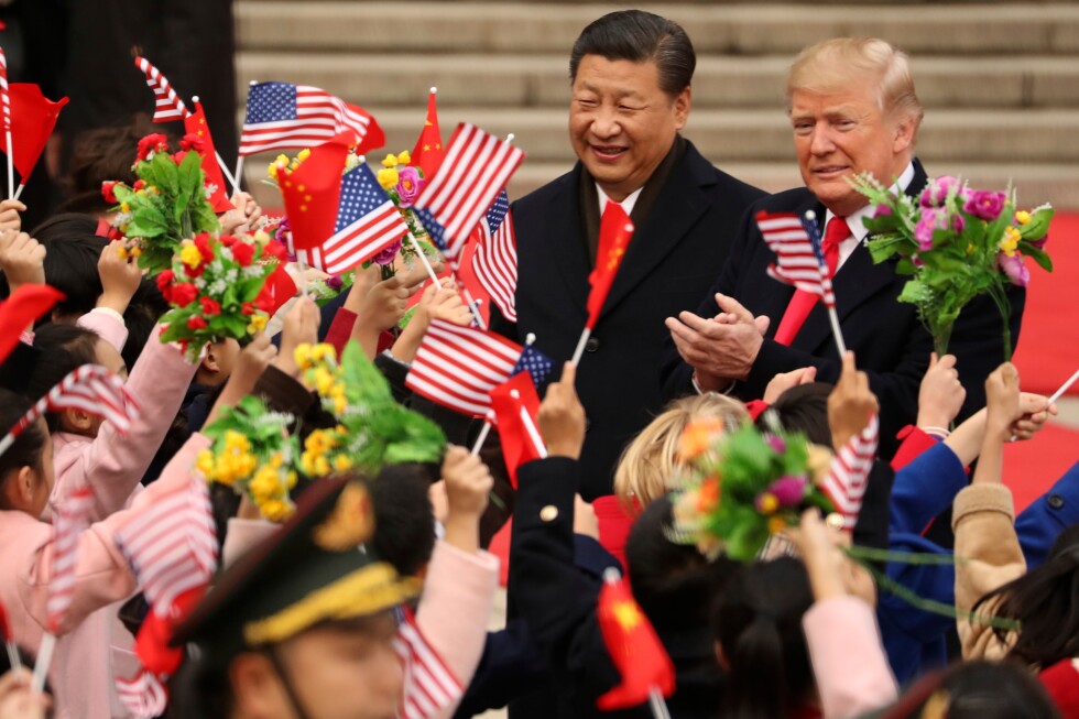 Trump vuela a China: ¿abrazo con Xi o choques por Irán?