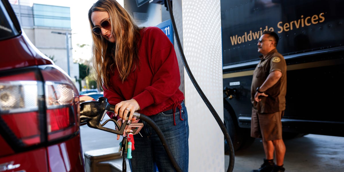 Petróleo por las nubes: la guerra en Irán dispara precios un 70%