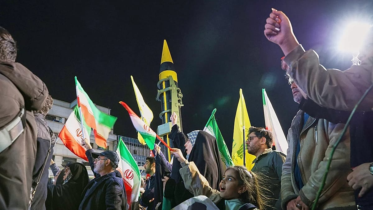 Irán entre eslóganes y bloqueos: ¿fracasará el pacto nuclear con EE.UU.?