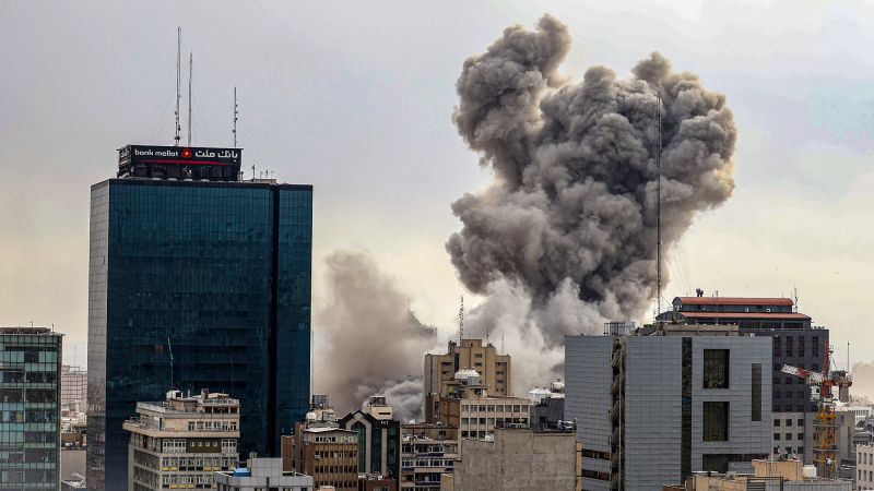 Muere el líder supremo de Irán: La guerra estalla en todo Oriente Medio