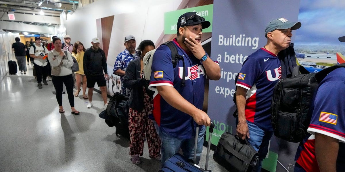 Aeropuertos de EE.UU. en riesgo de cierre por crisis presupuestaria