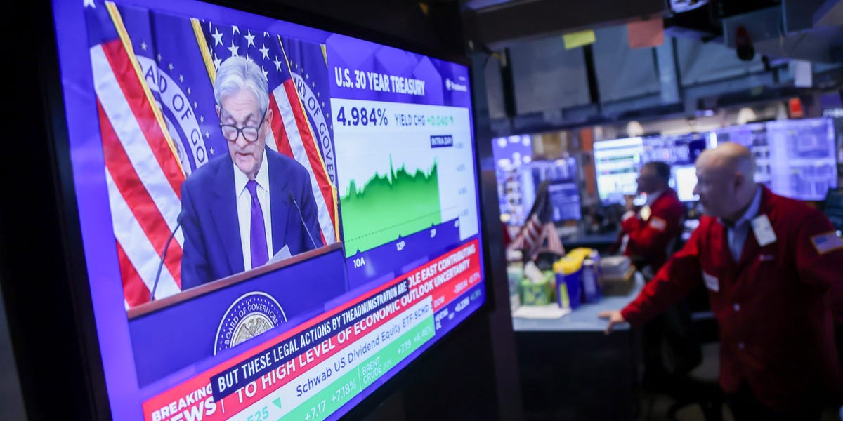Guerra en Irán dispara el petróleo: ¿adiós a las bajadas de tipos de la Fed?